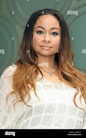 Tinker bell hi-res stock photography and images