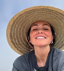 Melissa Baier's Instagram, Twitter & Facebook