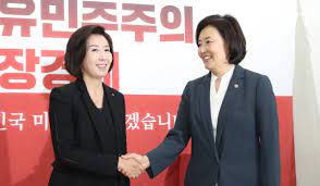 문덕 스님 화합으로 국민위해 노력해 달라. ì„œìš¸ì‹œìž¥ êµ°ë¶ˆ ë°•ì˜ì„  ë‚˜ê²½ì› ì˜ˆëŠ¥ìœ¼ë¡œ ë§›ë³´ê¸° ê²½ìŸ
