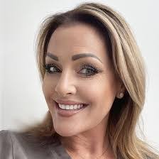 Nadine Knaus's Instagram, Twitter & Facebook