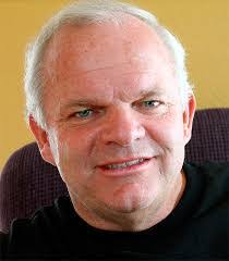 Marie Packard's Instagram, Twitter & Facebook