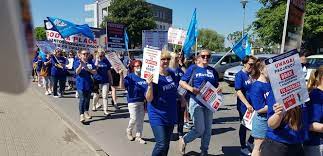 Ogólnopolski związek zawodowy pielęgniarek i położnych potwierdził, że 7 czerwca rozpocznie się strajk ostrzegawczy. Vuksvx5viu1n1m