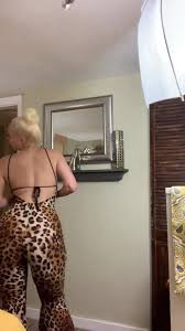 Alexis Andrews Big Booty Scat - ThisVid.com