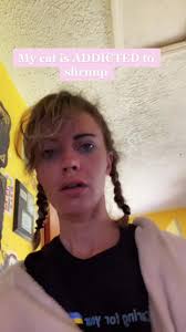 Cat That Gags with Shrimp