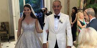 «άλλο γάμο δεν θα έκανα με τίποτα. Gamos Maimoy Toy Efoplisth Giannh Koysta Me Thn Dhmhtra Mermhgka Ti Les Twra