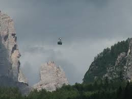 Funivia faloria, cortina d'ampezzo ảnh: Funivia Faloria Mapio Net