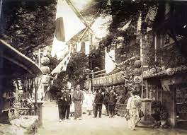 明治31年大阪府営箕面公園設置 昭和11年公園祭で賑う一之橋付近右手は明治43年開業 橋本亭 現存 古写真 古い写真 日本戦争