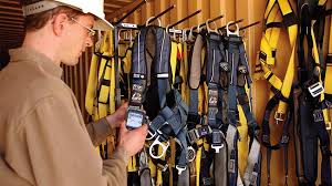 The ipaf safety harness use & inspection course delivers a minimum of 4 hours instruction and is designed to instruct up to a maximum ratio of 10 delegates per instructor, providing training to safely use harnesses and lanyards when using a range of mewps (mobile elevated work platforms). Osha Fall Protection Equipment Inspection Harness Srl S