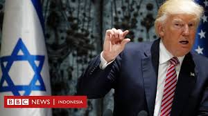 Pemimpin palestina menolak dan mengecam uea, israel dan as tiga pihak, mengejutkan, pengumuman. Perdamaian Israel Palestina Ada Di Tangan Presiden Trump Bbc News Indonesia