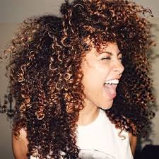 By breaking up the black hair with streaks of a lighter color, you can these will be more noticeable when you are rocking your natural curl pattern. To Those With Naturally Curly Hair Curly Hair Styles Naturally Natural Hair Styles Curly Hair Styles