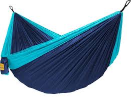 Well you're in luck, because here they come. The Best Hammocks According To Glowing Online Reviews
