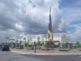 This modern futuristic mosque was named after raja haji fisabilillah ibni daeng chelak, a bugis warrior from penyengat island, indonesia. Masjid Raja Haji Fisabilillah Cyberjaya Islamic Tourism Centre Of Malaysia Itc