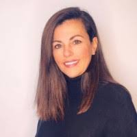 Dina Santos's Instagram, Twitter & Facebook