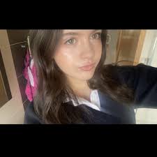 Katie : Still in secondary school but have always gotten distinctions and  95% minimum in all English exams. This is an online service and is cheap  and is a great help!