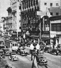 Columbus' holiday shoppers throughout the years