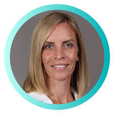 Erin Beauchamp's Instagram, Twitter & Facebook