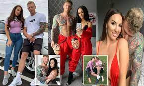 Porn star parents who stream their sex lives around the school run | Daily  Mail Online