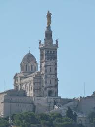 Notre Dame De La Garde La Bonne Mere De Marseille Marseille Edifices Religieux Voyage A Faire