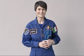 L'astronauta samantha cristoforetti ispira la nuova barbie. La Barbie Di Samantha Cristoforetti Perche Anche Le Bambine Possono Diventare Astronaute Wired