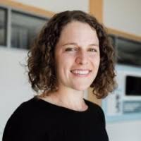 Sarah Roop's Instagram, Twitter & Facebook