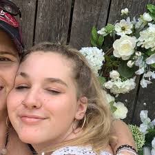 Susan Culbert's Instagram, Twitter & Facebook