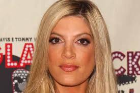 Tori spelling , ivan sergei , todd caldecott , et al. Tori Spelling Totally 90s