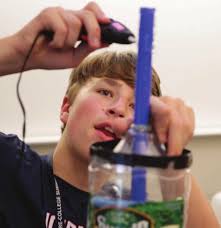 110 ECE French Students Visit UConn Storrs