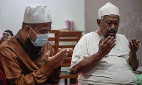 This is dato' lokman hakim pfordten by revon media on vimeo, the home for high quality videos and the people who love them. Dana Mencukupi Bob Lokman Jalani Pembedahan Implan Jantung Hari Ini