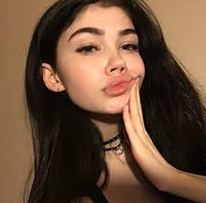 Veronica Spellman's Instagram, Twitter & Facebook