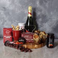 Champagne Gift Baskets New Hampshire In 2020 Get Well Gift Baskets Sweets Gift Basket Champagne Gift Baskets
