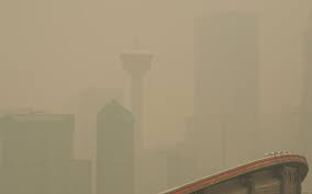 Air quality in calgary (environment canada) alberta's westerly neighbour has already been engulfed by the smoke caused by wildfires burning throughout the united states' west coast, with vancouver island and parts of the lower mainland having seen air quality health index readings clock in at upwards of 10+ over the past week. Warning Issued As B C Fires Drag Calgary S Air Quality Back To Risky Levels The Star