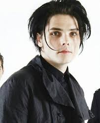 Pin By Heather Hobart On My Chemical Heartbreak Gerard Way My Chemical Romance Gerard