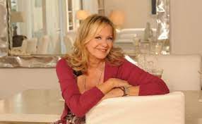 Marina perzy was born on 30 august, 1955 in milan, italy, is a presenter, actress. Marina Perzy Chi E Eta Lavoro Curiosita Fidanzato E Vita Privata