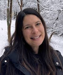 Anne Luck's Instagram, Twitter & Facebook