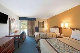 Located at 3560 lakemont boulevard in fort mill in 1.8 km from the centre. Days Inn By Wyndham Charlotte Woodlawn Near Carowinds Charlotte Nc 2020 Updated Deals 3545 Hd Photos Reviews