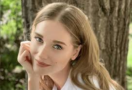 Актриса кристина асмус наверняка пожалела о том, что разместила в своем микроблоге фото в подростковом возрасте. Idealnoe Utro Kristina Asmus Podelilas Kadrom Iz Posteli S Lyubovnikom