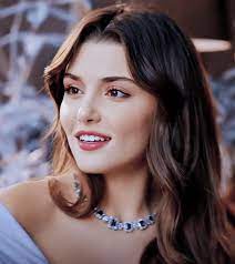 pin by noor rafika on handeerce beauty girl turkish women beautiful brunette girl