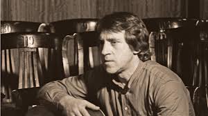 7:38 192 кбит/с 10.5 мб. Nikita Vysockij Obratitsya K Yuristam Iz Za Foto Otca V Reklame Fbr Rt Na Russkom