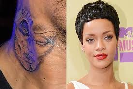 Christopher maurice chris brown an american dancer, recording artist and actor, was born in the year 1989, may 5th in tappahannock, virginia. Chris Brown Gets It In The Neck Over Rihanna Looking Tattoo The Sun