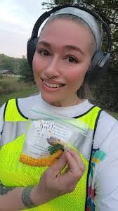 Leanna Cross's Instagram, Twitter & Facebook