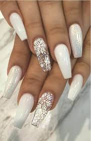 25 Beautiful Acrylic Coffin Christmas Nails Design Ideas For 2021 Entertainmentmesh Red, white and gold christmas nails.