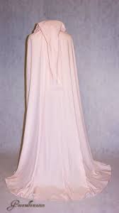 Umhang Drei Haselnusse Fur Aschenbrodel Historisches Kleid Fantasie Kleider Cinderella Kleider