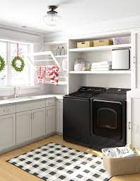 Room designs laundry rooms lighting design 101 chandeliers. 20 Laundry Room Lighting Ideas