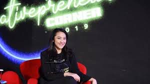 Putri merupakan anak dari chairul tanjung, pengusaha yang didapuk menjadi orang terkaya nomor 4 di indonesia, versi majalah forbes. Putri Tanjung Tribunnewswiki Com Mobile