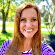 Holly Hammontree's Instagram, Twitter & Facebook