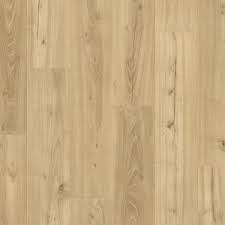 英国橡树 ( english oak )（ 学名 ： quercus robur ）是栎属中的一个物种。英国橡树原生于欧洲、安那托利亚至高加索地区， 北非 部分地区亦有分布 。 不管在顺境或逆境，英国橡木制成的 魔杖 都是持有它的巫师应得的忠诚朋友。 åœ°æ¿æŸ¥è©¢å·¥å…· Pergo Asia