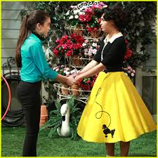 Cyd is shelby marcus 's best friend, and the two girls live together in shelby's house due to cyd's parents being on an archaeological expedition in peru. Best Friends Whenever Photos News Videos And Gallery Just Jared Jr Page 4