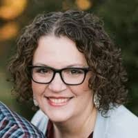 Amanda Dekker's Instagram, Twitter & Facebook