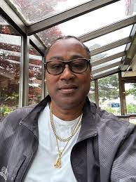 Carlos Eudave's Instagram, Twitter & Facebook