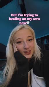 Heather Hyman's Instagram, Twitter & Facebook